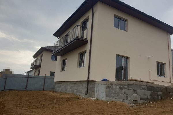 Casa nou construita trei camere cu etaj de vanzare Nazna, Mures