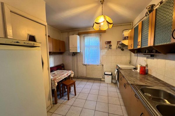 Apartament 3 camere de vanzare Unirii, Targu Mures, Mures